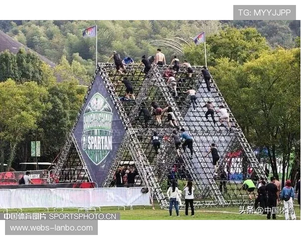 斯巴达勇士赛莫干山站举行，4000名选手挑战自我
